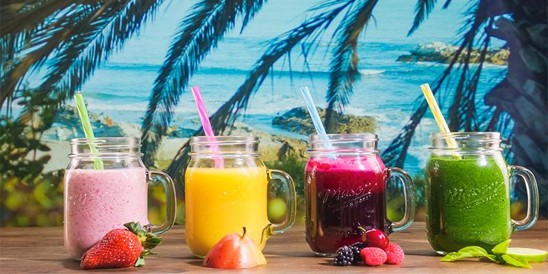 3 smoothies de café da manhã deliciosamente refrescantes para perda de peso